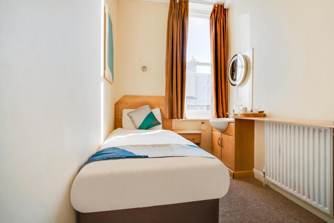 The Gullivers 3* Hove